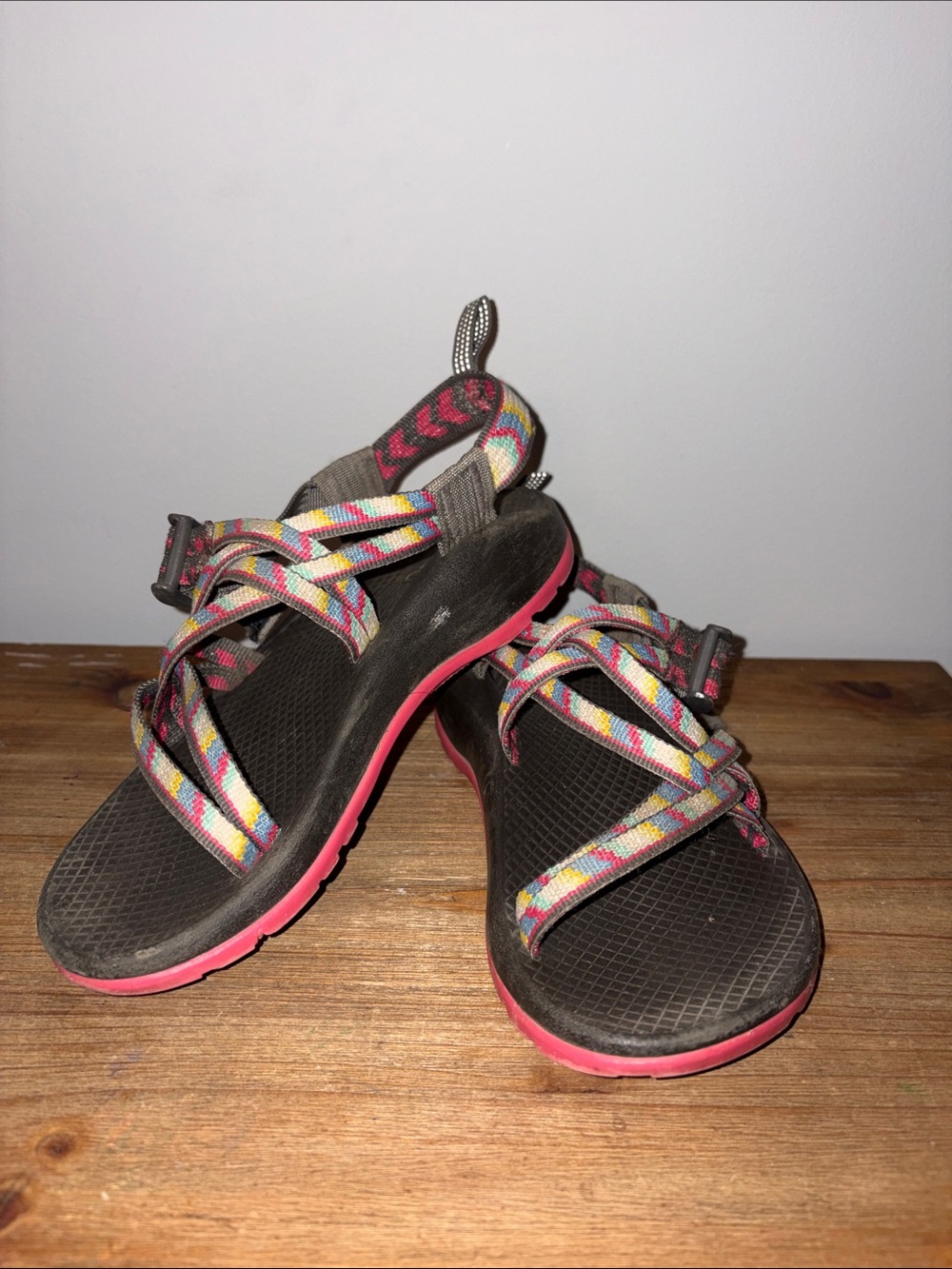 Chaco Kids Multicolor Strap Sandals with Black Footbed and Pink Trim Youth 2
